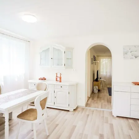 Eleven House Vakantiehuis