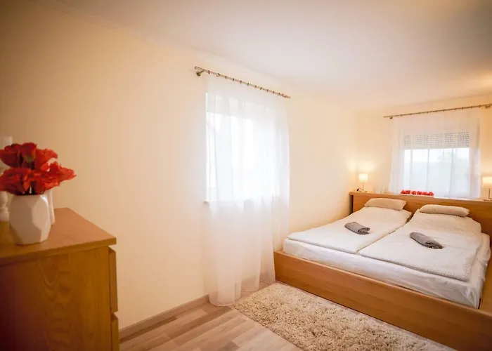 度假居 Eleven House