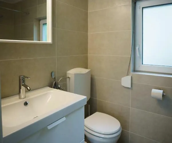 Eleven House * קסזטלי